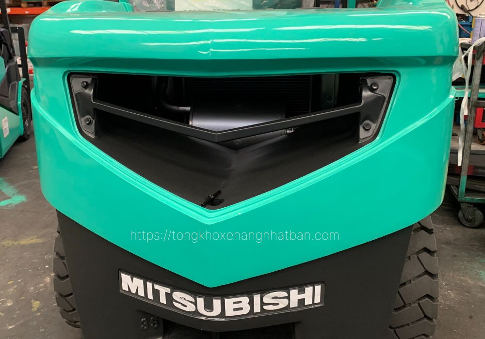 bộ lọc khí thải ba lớp trên xe nâng Mitsubishi Grendia (three-way catalytic converter)