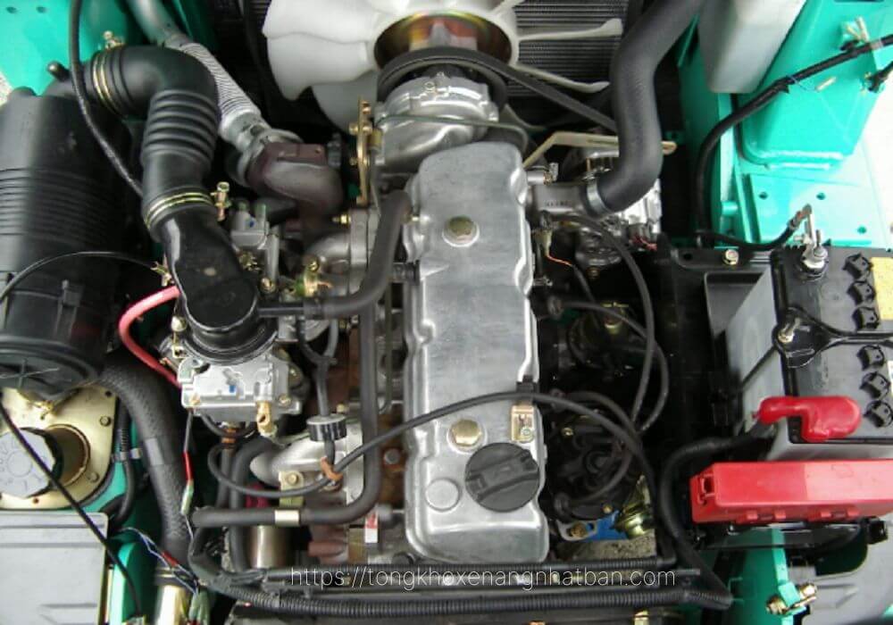 Động cơ xăng lắp trên xe nâng Mitsubishi Grendia